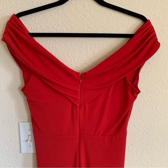 Ruched Bodycon Dress - Picture 12 of 16